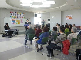 第１回多度津黄金クラブ６５再会ジャズピアニストによるジャズ演奏
