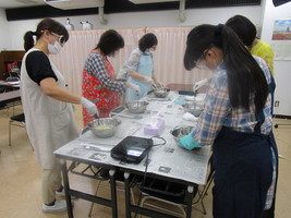 【レッスンレポート】なめらかな塩石けん完成しました！